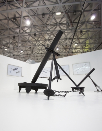 AVL-Ville Sub Machine Gun - Atelier Van Lieshout